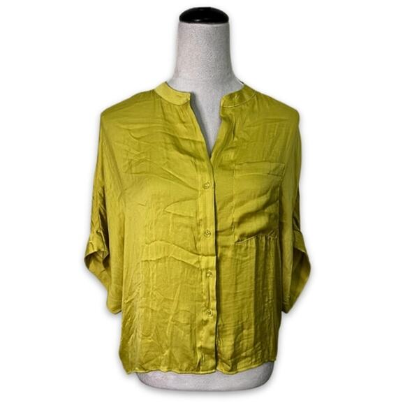 Industry Republic Top Airflow Fabric Button Up Short Sleeves Yellow Green M NWT - Picture 2 of 11